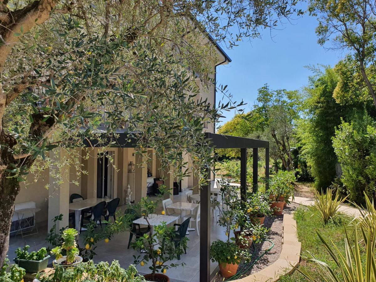 Albergo Campagnola Лацизе Екстер'єр фото